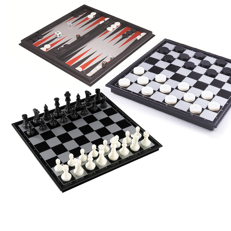 طوي الشطرنج المغناطيسي 25 سنتي - مراجعة Board Game Quacks وسعره